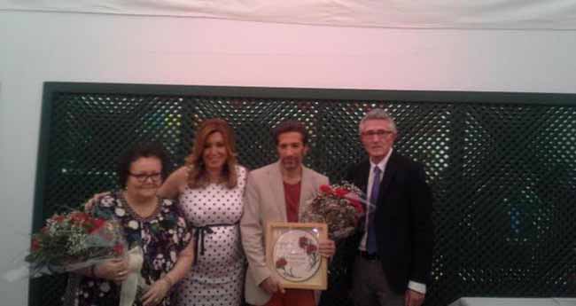 premios-claveles-prensa-2015