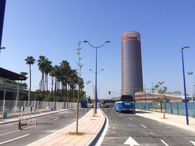 calles-torre-pelli -Alberto-Martin