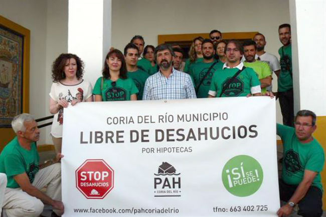 modesto-gonzalez-pancarta-desahucios