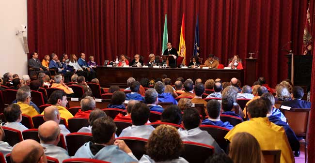 Acto de apertura del curso universitario/ SA