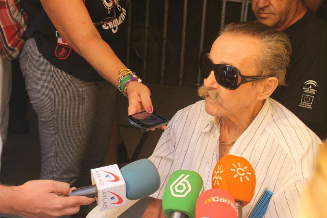 desahucio-juan-bautista-medios-participa-sevilla