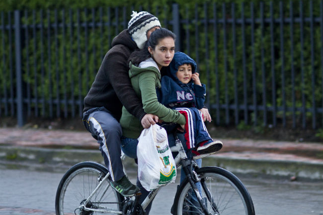 familia-paseando-bicicleta-claudio-olivares-medina-flickr