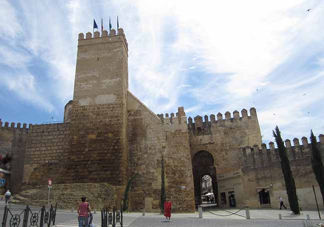 alcazar-puerta-de-sevilla