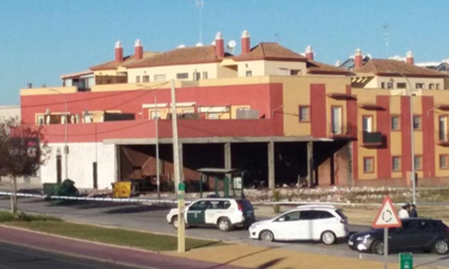 Edificio-donde-se-ha-producido-la-deflagracion