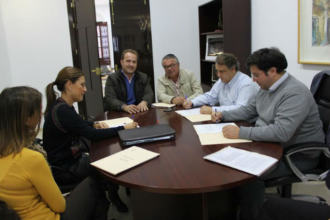 Firma-convenio-lora-del-rio