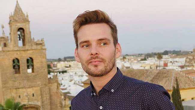 alejandro-rodriguez-facebook