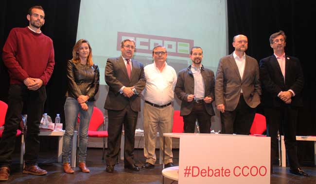 De izquierda a derecha, Miguel Ángel Bustamante, Virginia Salmerón, Juan Ignacio Zoido, Alfonso Vidán, Sergio Pascual, Antonio Pradas y Manuel Vicente, ayer en el debate de CCOO/ CCOO Sevilla