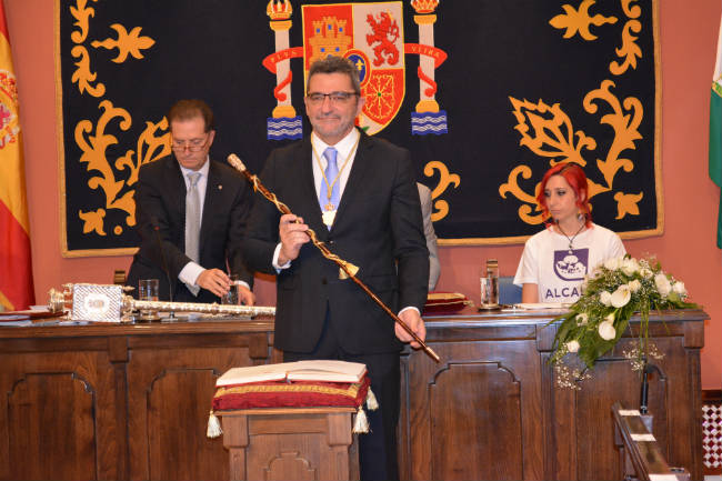 Antonio Gutiérrez Limones en la última toma de posesión como alcalde de Alcalá/ A. Balbuena