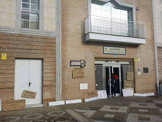 ayuntamiento-los-palacios-huelga