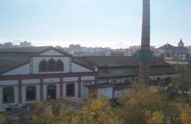 fabrica-vidrios-la-trinidad-avenida-miraflores-sevilla