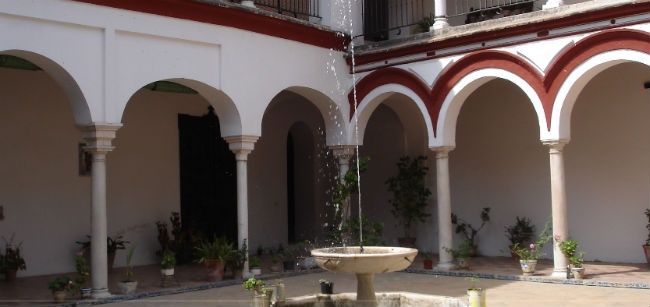 patio-interior-monasterio-san-clemente-oficial