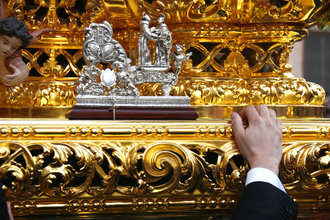 llamador-capataz-paso-semana-santa-fermin-r-f-flickr