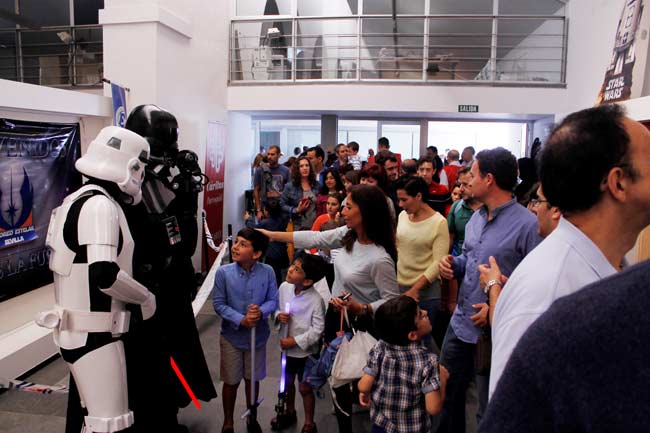 Exposicion-Guerra-de-las-Galaxias-en-Tomares 2