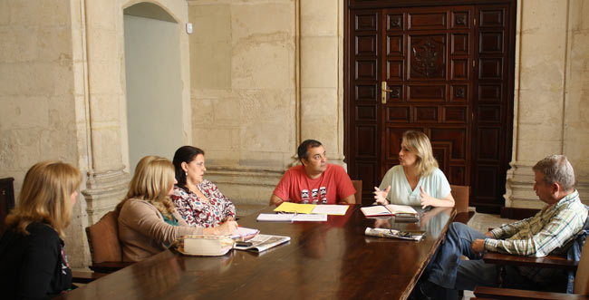 Iu-trabajadores-domicilio