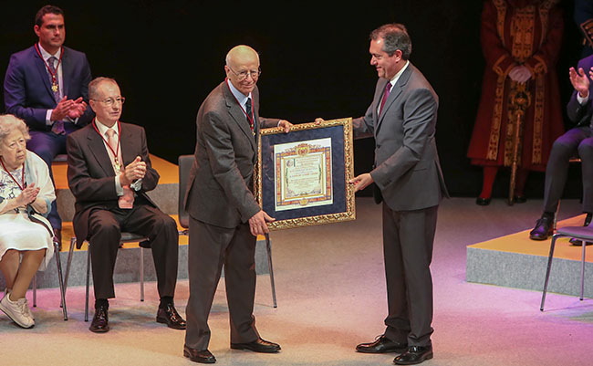 emilio-lledo-hijo-predilecto-sevilla-2