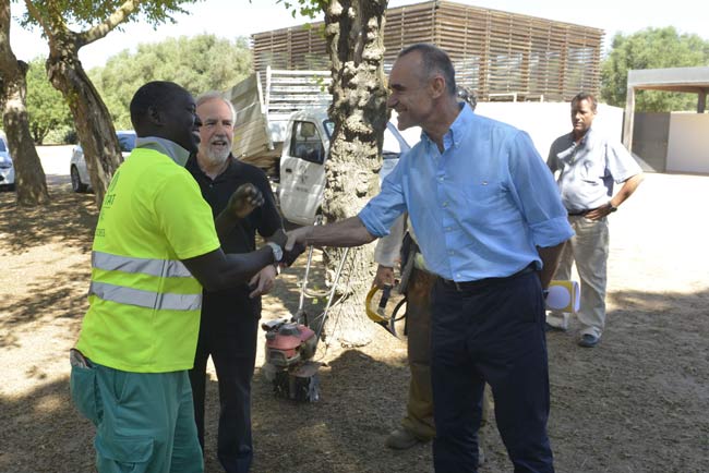 Foto-Munoz-visita-Corchuela-1