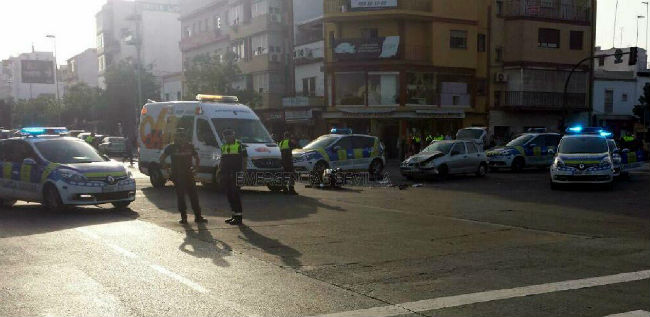 accidente-trafico-ronda-tamarguillo-emergencias-sevilla