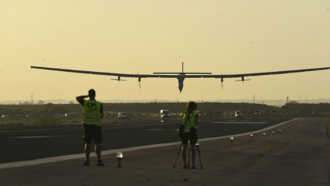aterrizaje-solar-impulse-2-sevilla