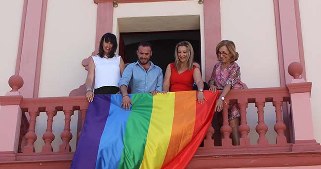 bandera-gay-alcala