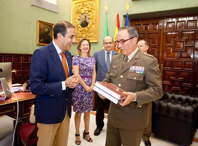 convenio-catedra-general-castano