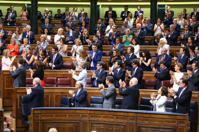 congreso-aplausos-ana-pastor-presidenta