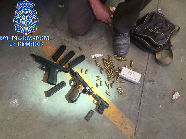 pistolas-incautadas-operacion-antidroga-julio16