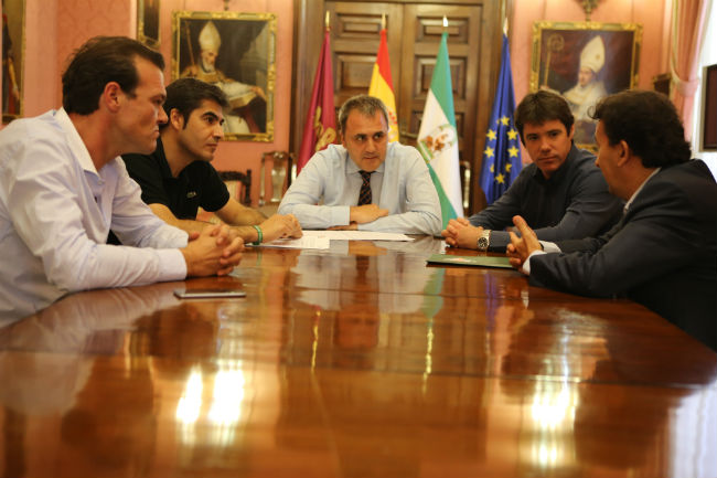 reunion-real-betis-cb-sevilla