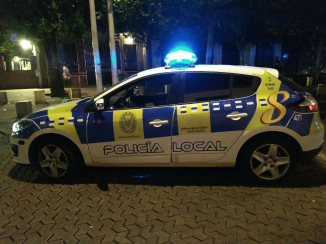 coche-policia-local-sevilla