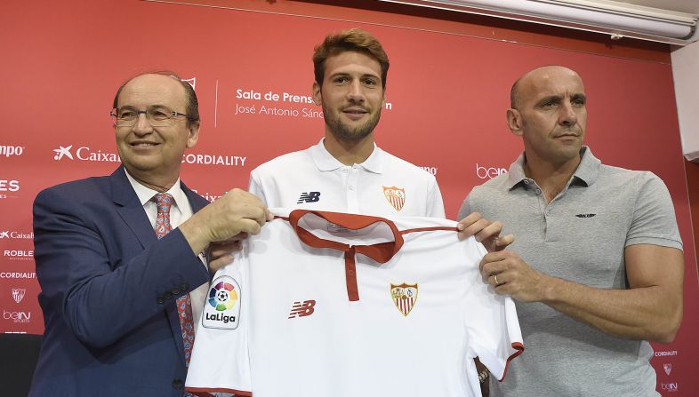 Imagen de la presentación de Franco Vázquez/ SevillaFC