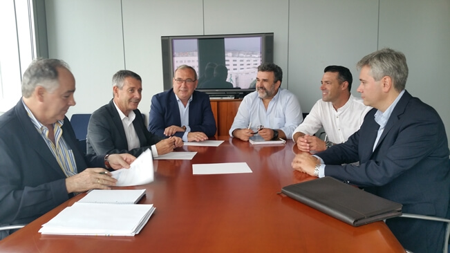 reunion-ascensor-san-juan-sevilla