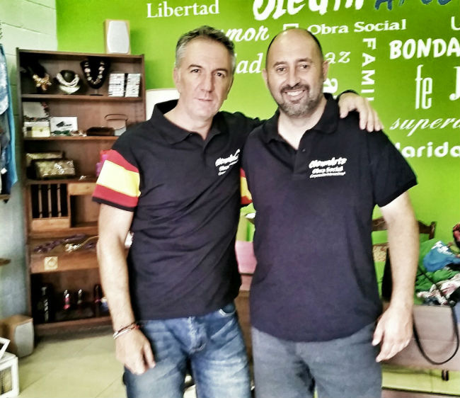 voluntarios-oleum-arte-lesbos