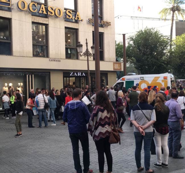 infarto-mujer-sevilla-zara