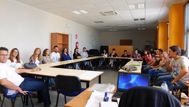 lanzadera-dos-hermanas-empleo