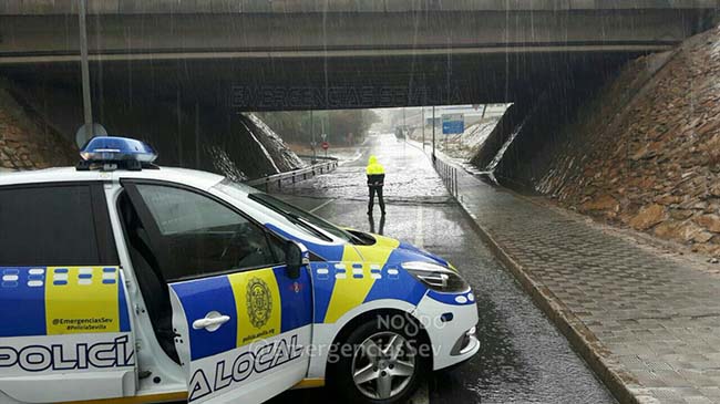 policia-local-puente-lluvias