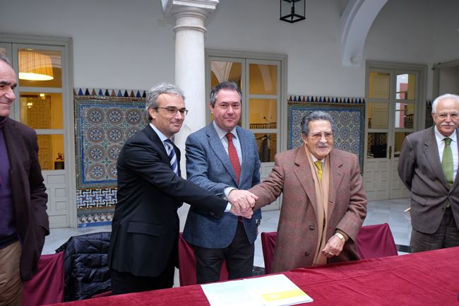 Firma del acuerdo de la Casa Fabiola como sede del museo de la colección Bellver /Archivo