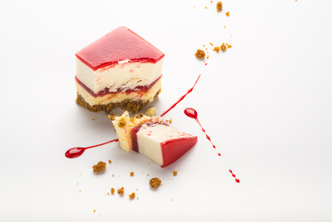 tarta-de-queso--Designed-by-Onlyyouqj---Freepik