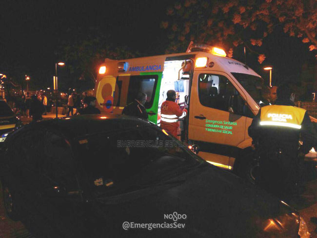 ambulancia-atiende-a-herido