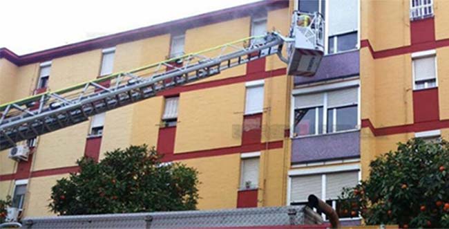 bomberos-incendio-brasero-calle-acuario