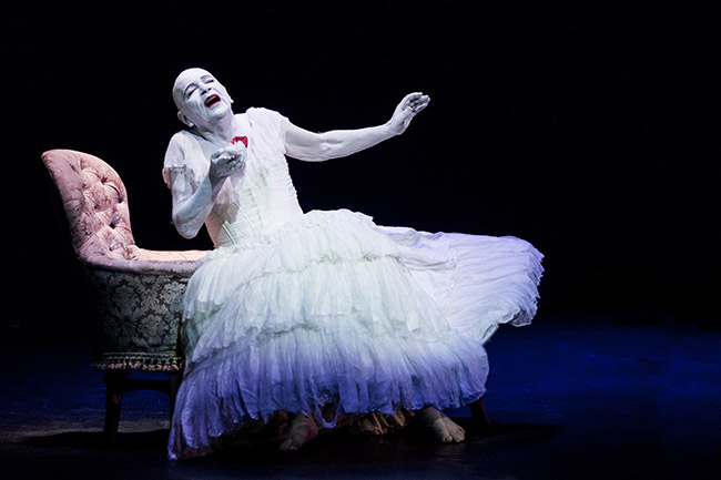 lindsay-kemp
