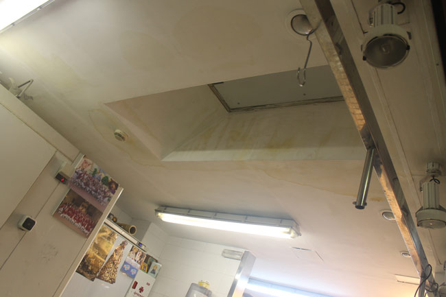 filtraciones-mercado-de-triana