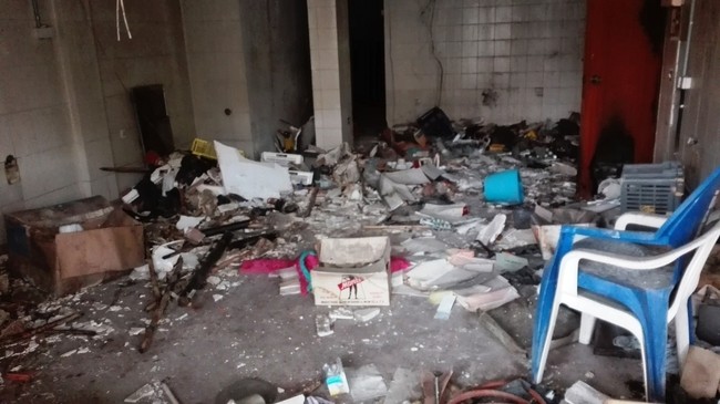 local anexo mercado tiro linea