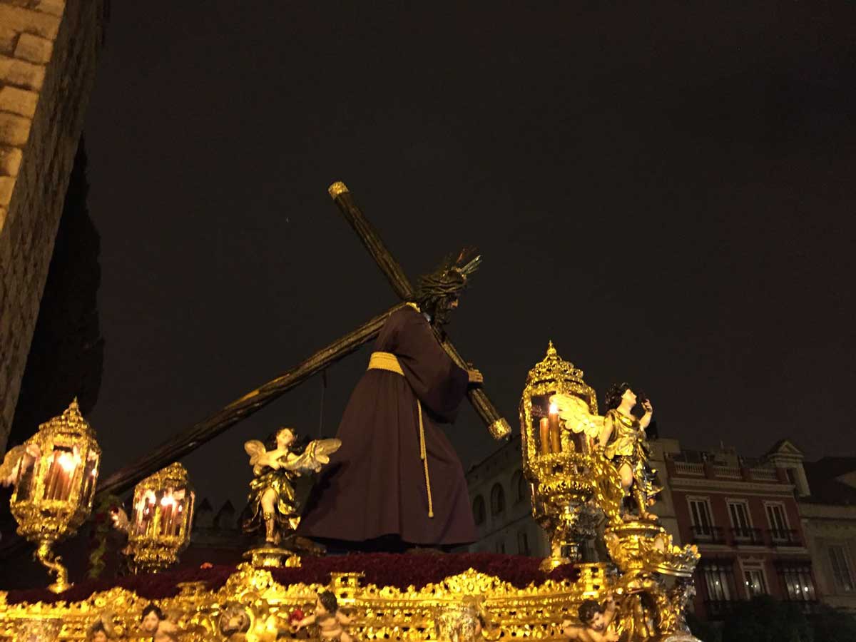 Última imagen tomada del Gran Poder por Jaime Fernández-Mijares, segundos antes de la avalancha