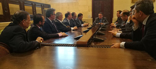 reunion-espadas-consejo-hdades-madruga