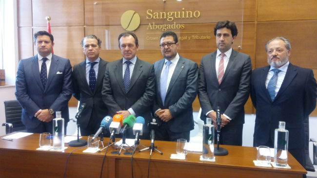 reunion abogado sevilla carmen soucase