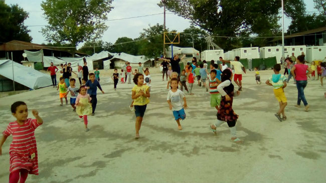 campo-refugiados-ninos-school-for-refugees