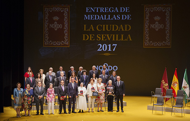 entrega-medallas-sevilla