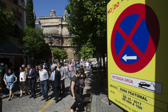 mateos gago peatonal