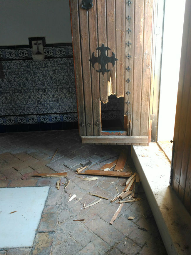 DESTROZOS Cementerio