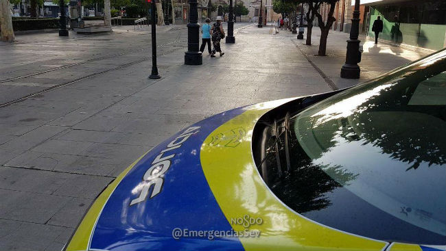 policia avenida constitucion