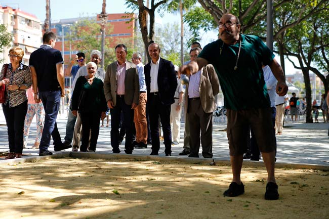 zona-ajardinada-calle-Juan-Antonio-Cavestany